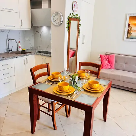 Apartman Leo In Vlora